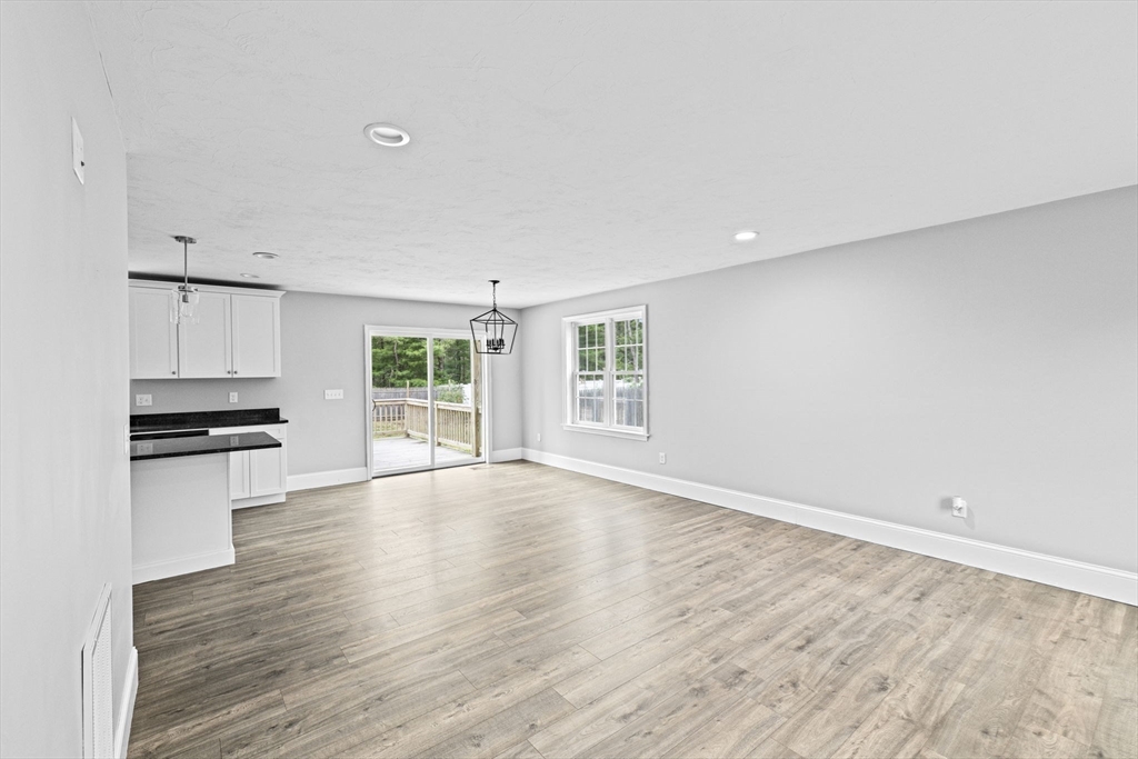 252 Charge Pond Road Wareham, MA 02571 - Photo 13 of 42 Gallery Image 13