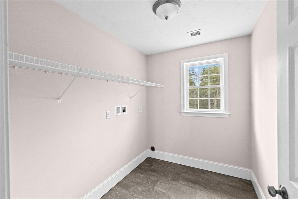252 Charge Pond Road Wareham, MA 02571 - Photo 33 of 42 Gallery Image 33