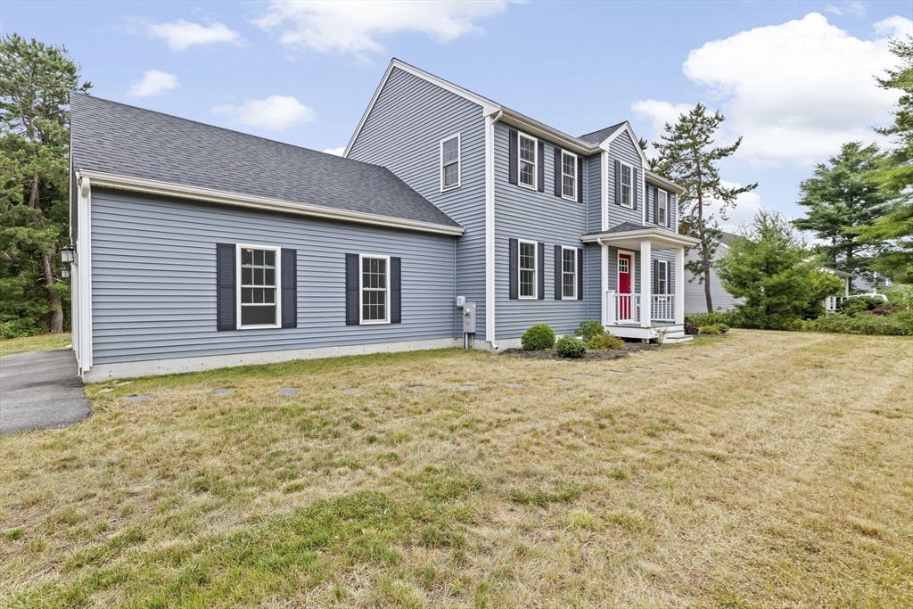 252 Charge Pond Road Wareham, MA 02571 - Photo 4 of 42 Gallery Image 4