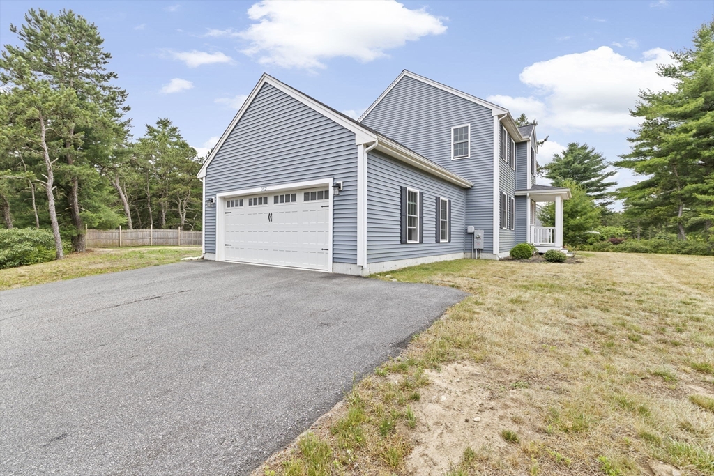 252 Charge Pond Road Wareham, MA 02571 - Photo 5 of 42 Gallery Image 5