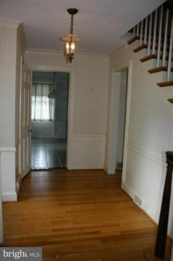 18918 Preston Road Hagerstown, MD 21742 - Photo 11 of 30 Entrance / Foyer