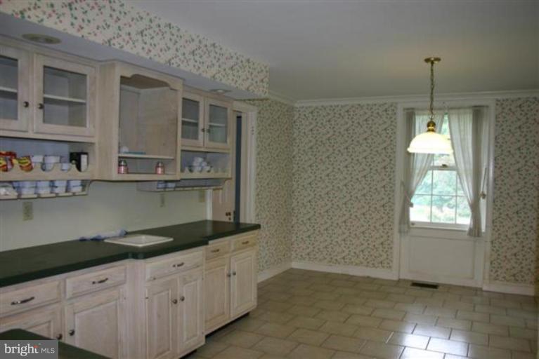 18918 Preston Road Hagerstown, MD 21742 - Photo 14 of 30 Kitchen