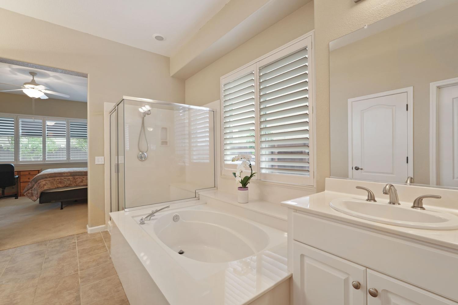 2088 Incline Drive Lodi, CA 95242 - Photo 25 of 34