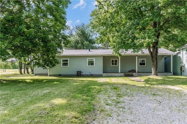 $1 | 4659 Highway 39, New Philadelphia, OH 44663