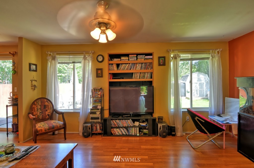 11223 Jordan Road Arlington, WA 98223 - Photo 6 of 14 Gallery Image 6