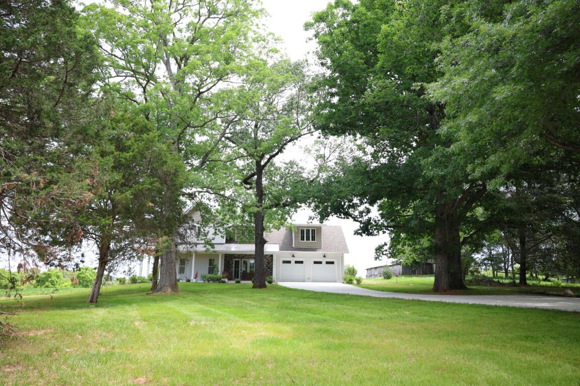 3741 Lowry Road Goode, VA 24556 - Photo 38 of 40 2I9A5893