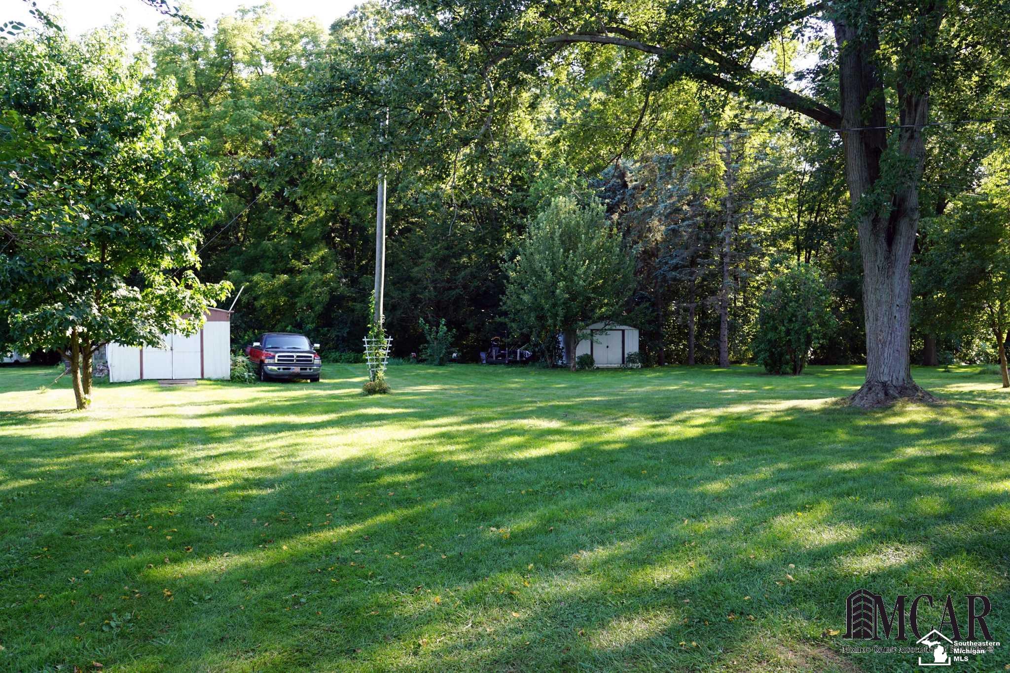 8907 South Custer Road Ida, MI 48140 - Photo 12 of 13