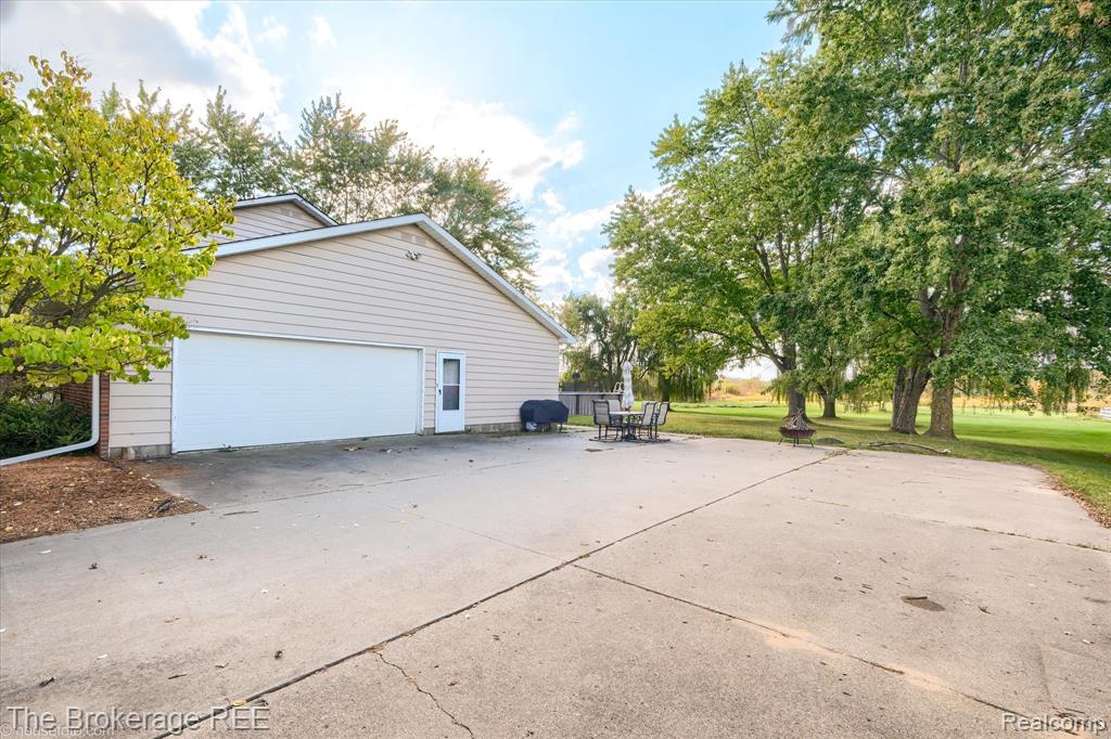 8171 North Linden Road Mount Morris, MI 48458 - Photo 4 of 62