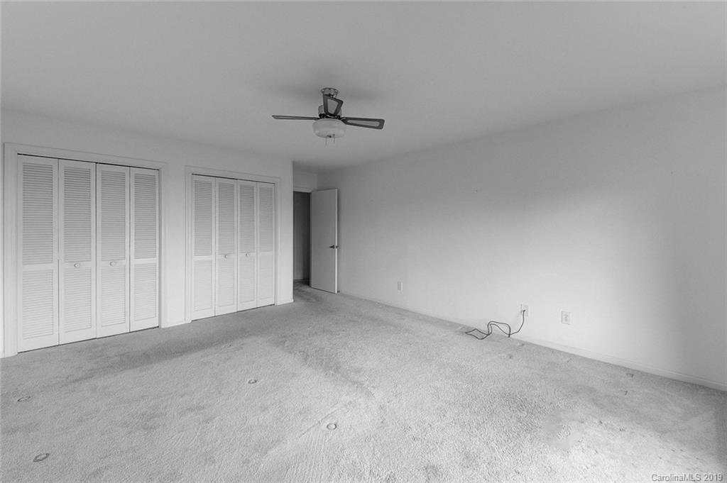 153 Country Ridge Road, Unit 153 Hendersonville, NC 28739 - Photo 11 of 25