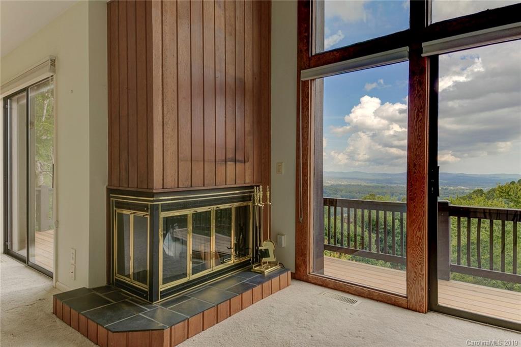 153 Country Ridge Road, Unit 153 Hendersonville, NC 28739 - Photo 8 of 25