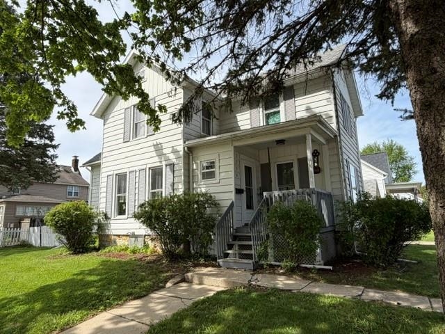 1766 15th Street Monroe, WI 53566 - Photo 2 of 42
