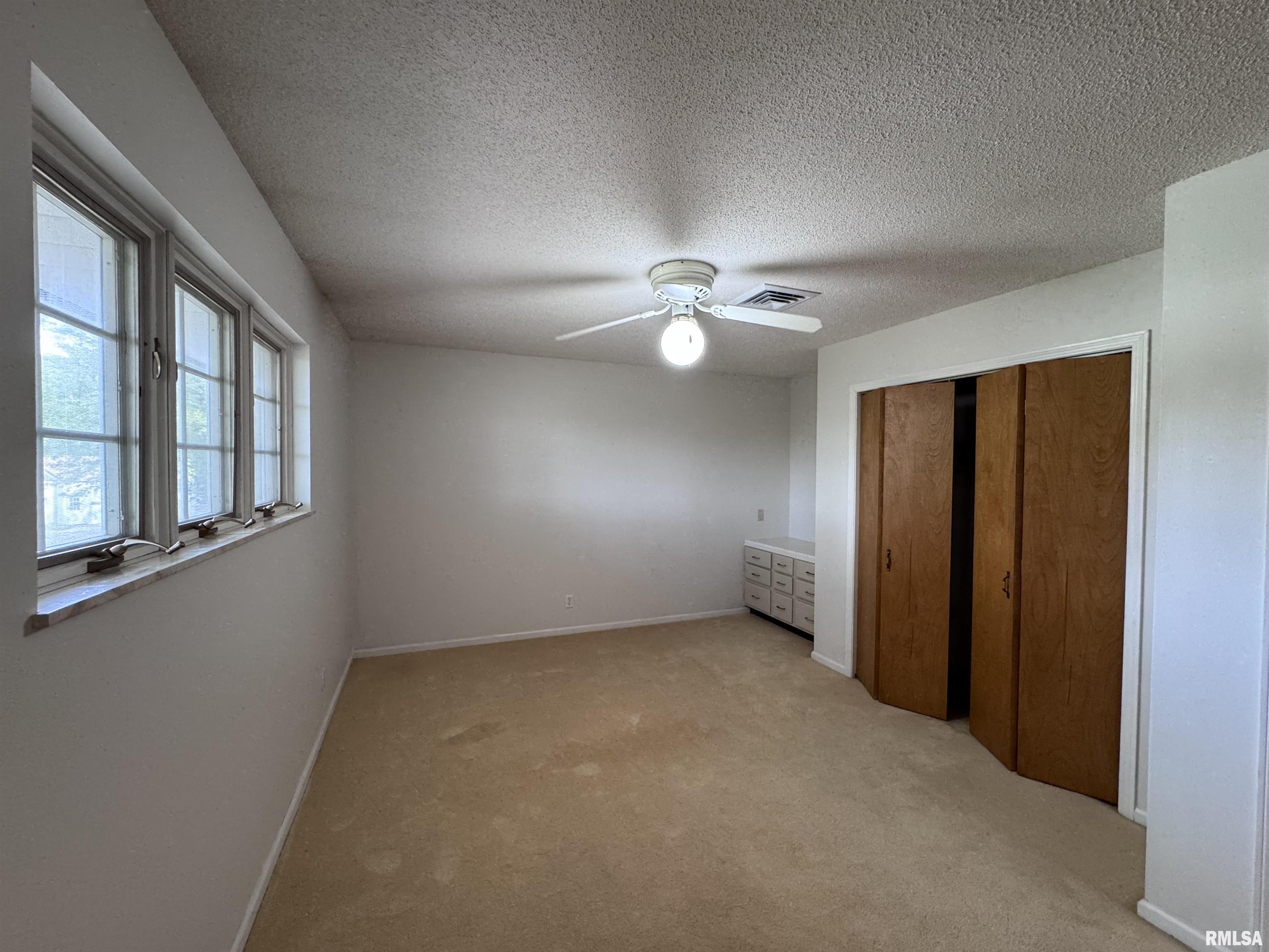 12740 North 1050th Road Macomb, IL 61455 - Photo 30 of 43 Gallery Image 30