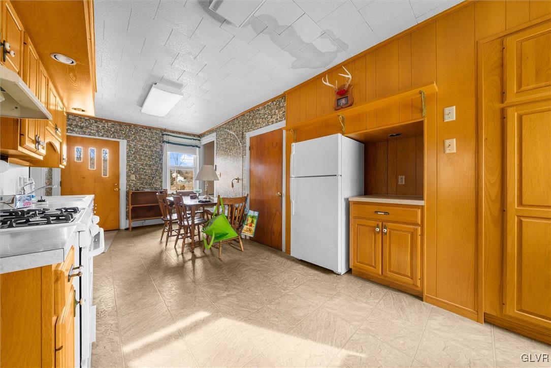 8918 Steinsville Road Kempton, PA 19529 - Photo 12 of 34 Gallery Image 12