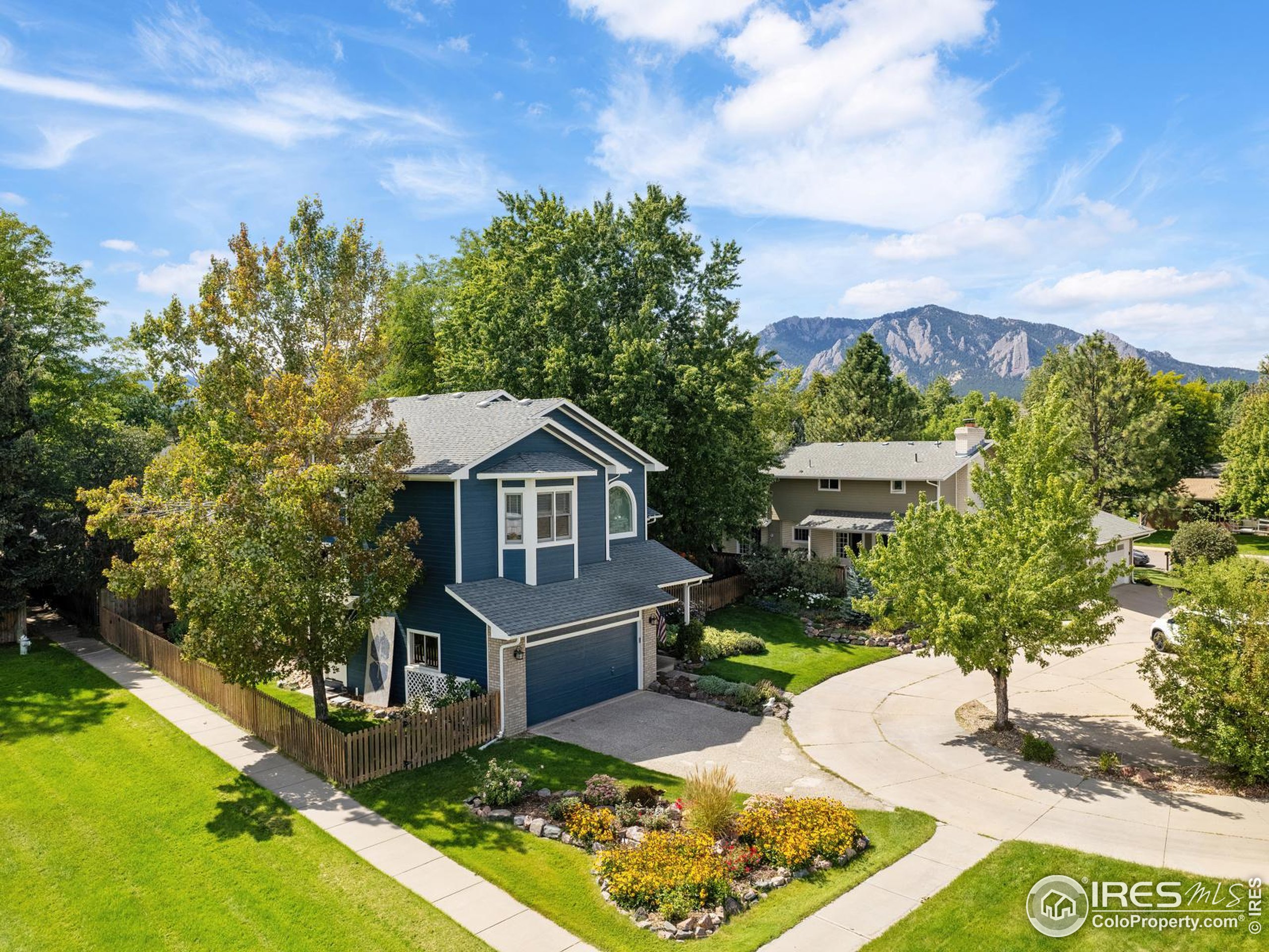 234 Mohawk Drive Boulder, CO 80303 - Photo 2 of 49 a house view with a garden space