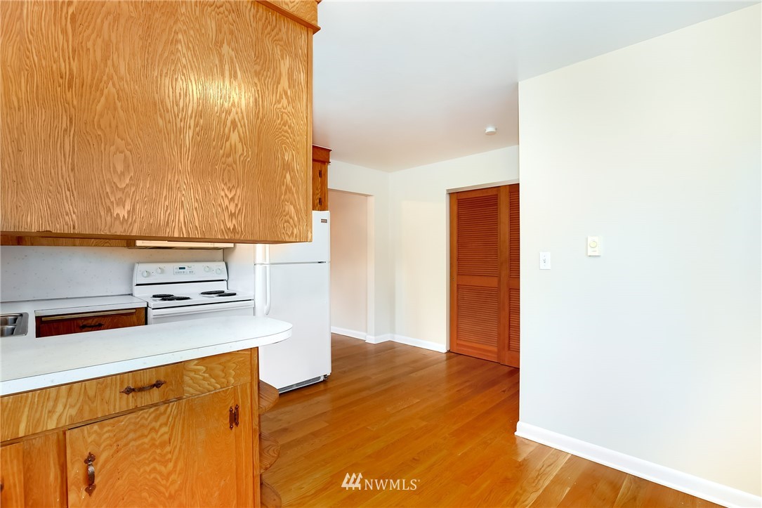 2409 Aberdeen Avenue Northeast Renton, WA 98056 - Photo 13 of 22 Gallery Image 13