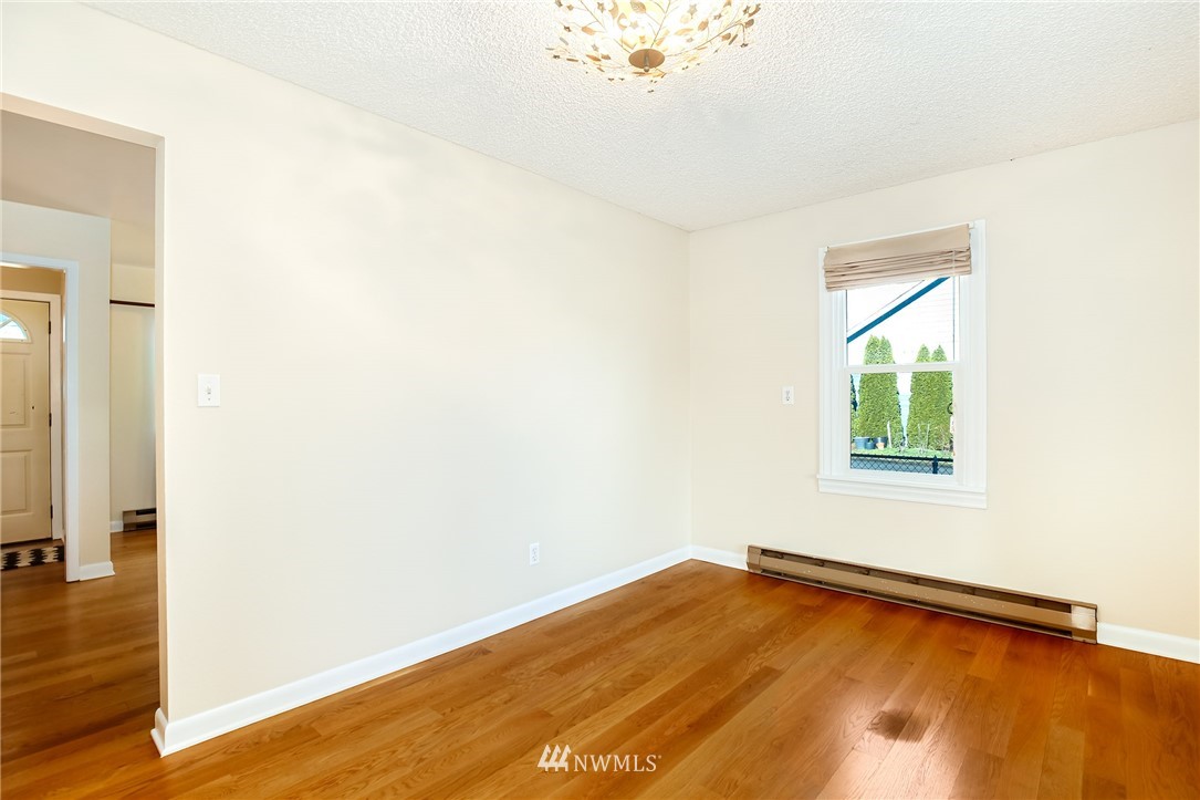 2409 Aberdeen Avenue Northeast Renton, WA 98056 - Photo 15 of 22 Gallery Image 15