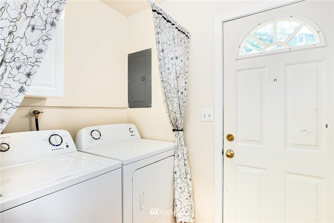 2409 Aberdeen Avenue Northeast Renton, WA 98056 - Photo 19 of 22 Gallery Image 19