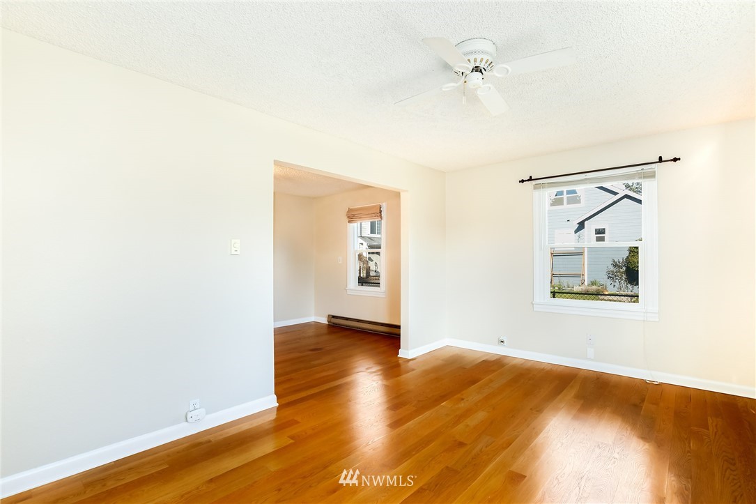 2409 Aberdeen Avenue Northeast Renton, WA 98056 - Photo 8 of 22 Gallery Image 8