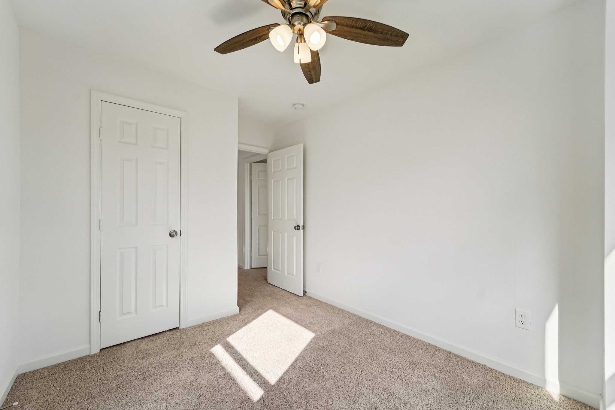 2206 Abernathy Street Houston, TX 77026 - Photo 26 of 33