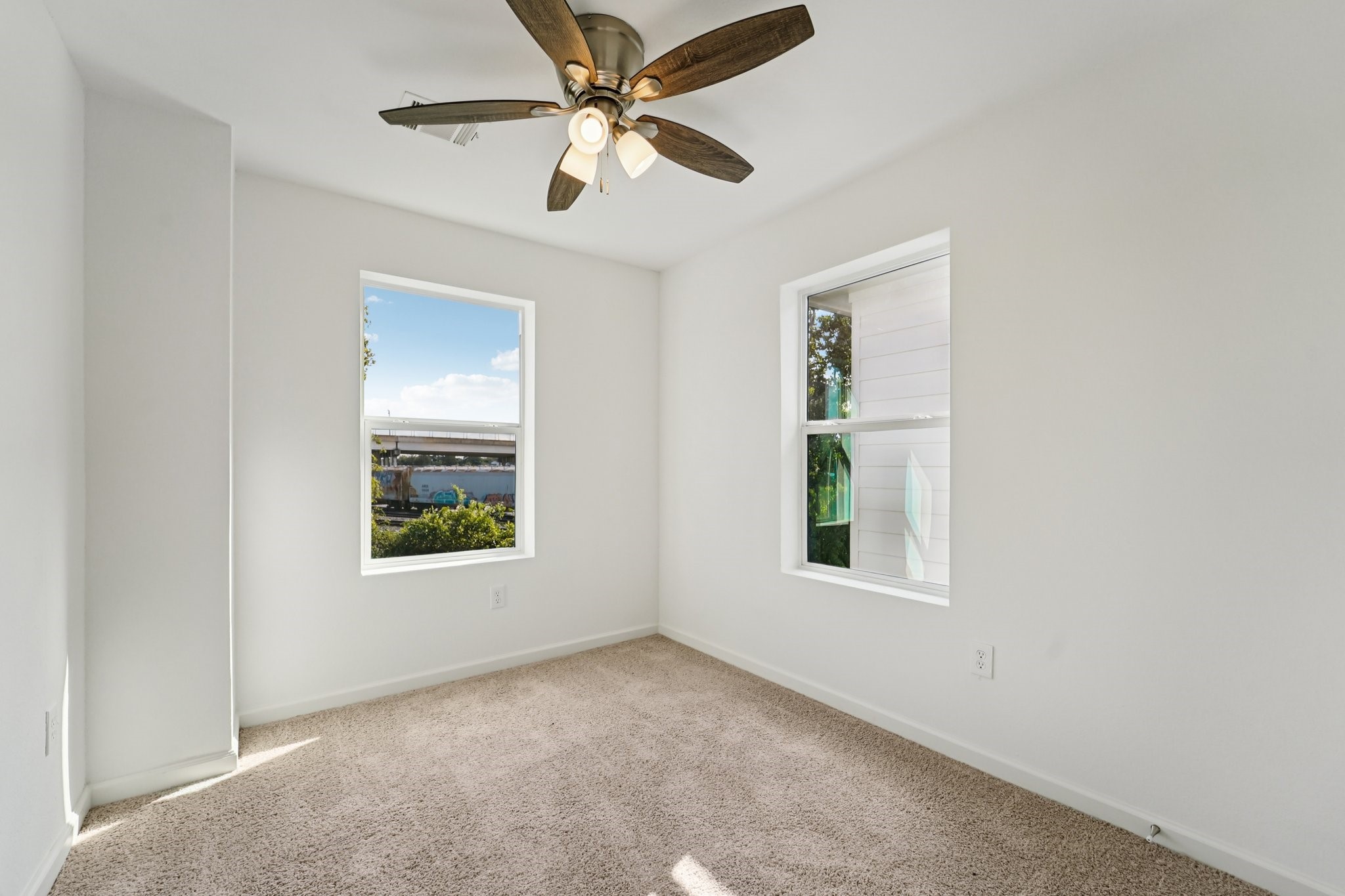 2206 Abernathy Street Houston, TX 77026 - Photo 27 of 33