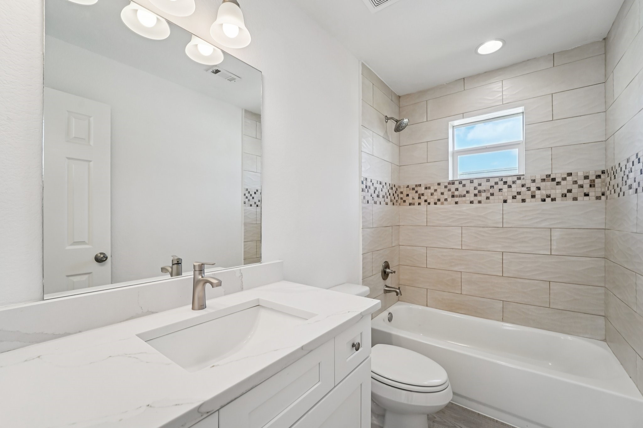 2206 Abernathy Street Houston, TX 77026 - Photo 28 of 33