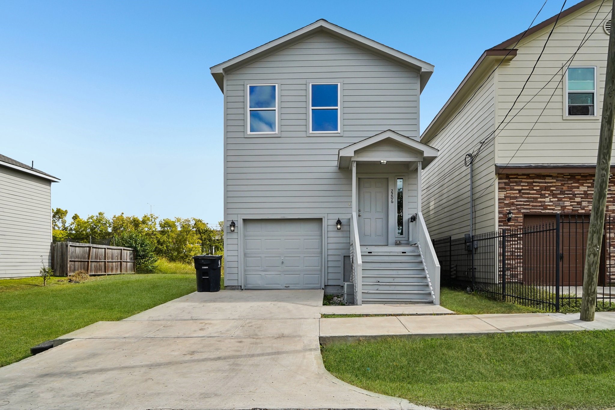 2206 Abernathy Street Houston, TX 77026 - Photo 32 of 33