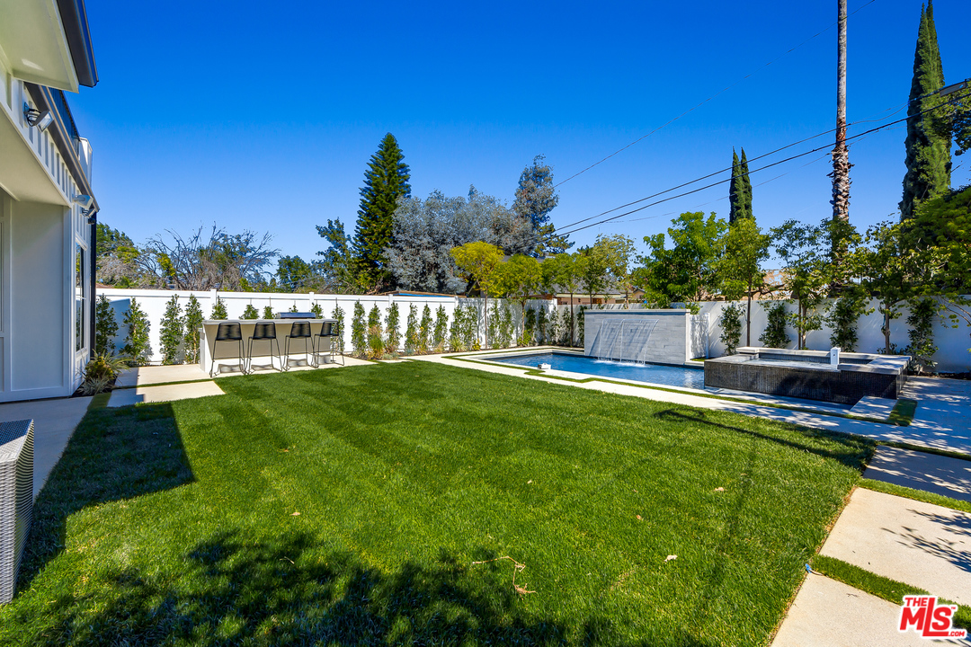 16700 Addison Street Encino, CA 91436 - Photo 49 of 53