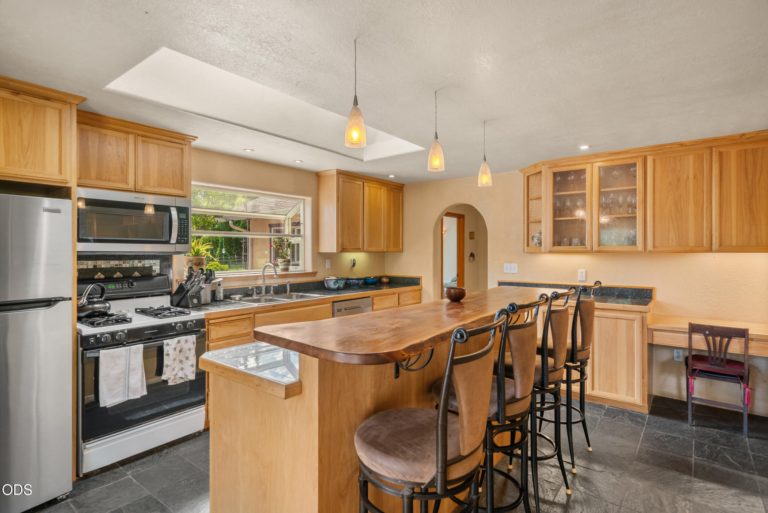 255 Carmen Road Talent, OR 97540 - Photo 13 of 56