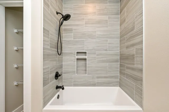 $599,900 | 5800-block Pineforest Drive, Crestview, FL 32539