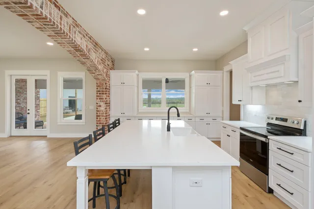 $599,900 | 5800-block Pineforest Drive, Crestview, FL 32539