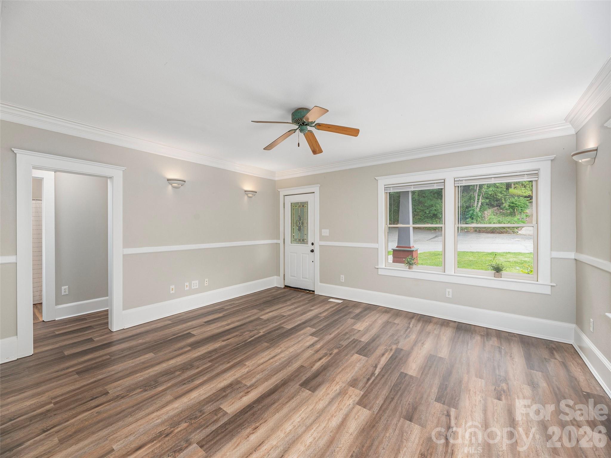 136 Assembly Street Waynesville, NC 28786 - Photo 3 of 36