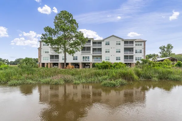 $399,900 | 91 Screven Street, Unit 110, Darien, GA 31305