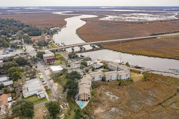 $399,900 | 91 Screven Street, Unit 110, Darien, GA 31305