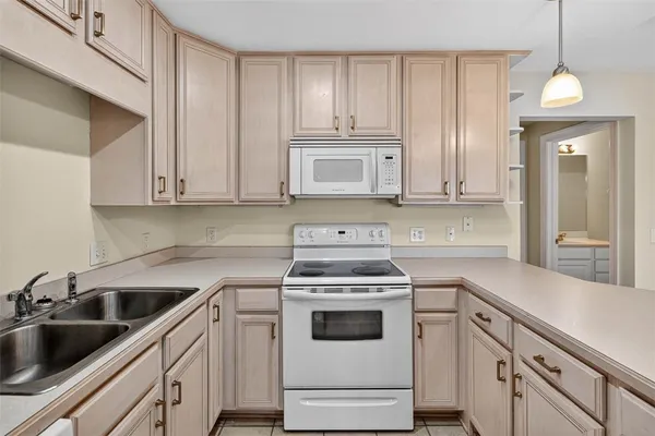 $399,900 | 91 Screven Street, Unit 110, Darien, GA 31305