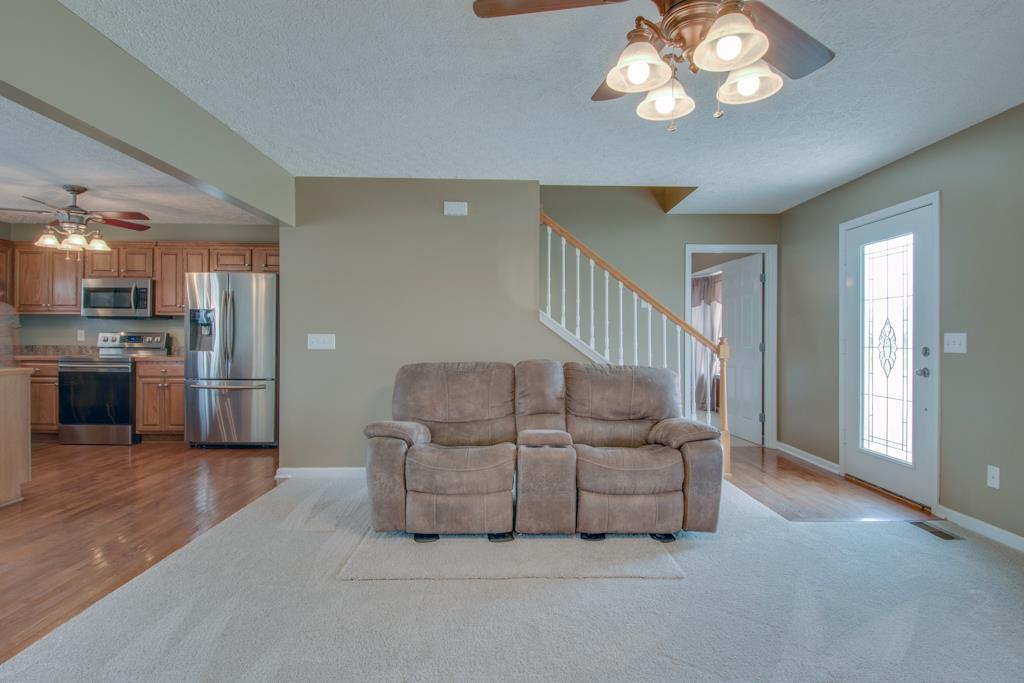5217 East Robertson Road Cross Plains, TN 37049 - Photo 4 of 30 Gallery Image 4