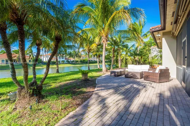 a view of a lake with houses