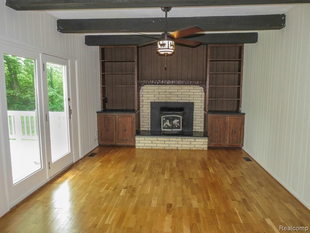 12303 Jordan Road Saline, MI 48176 - Photo 12 of 30 IMG_7540-2.jpg