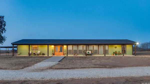 $785,000 | 1725 Farm To Market 2504, Poteet, TX 78065