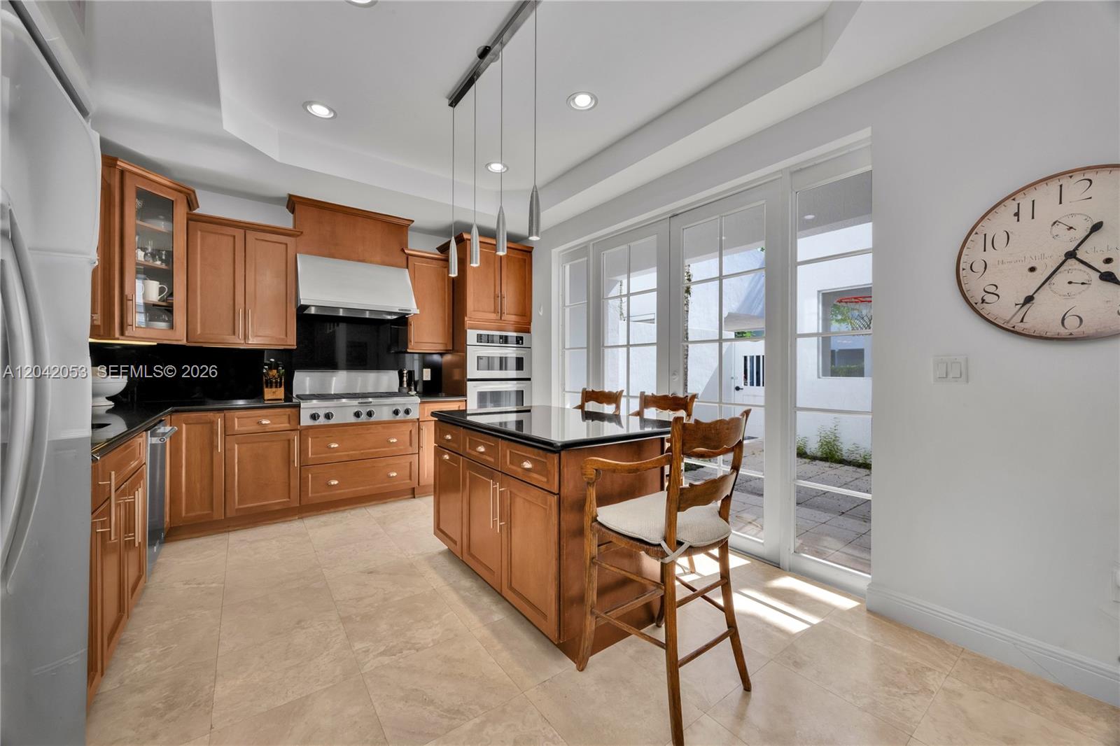 7614 Southwest 54th Avenue Miami, FL 33143 - Photo 7 of 33