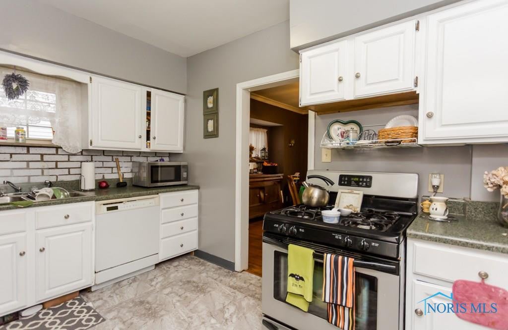 3820 Elmhurst Road Toledo, OH 43613 - Photo 16 of 34 Gallery Image 16