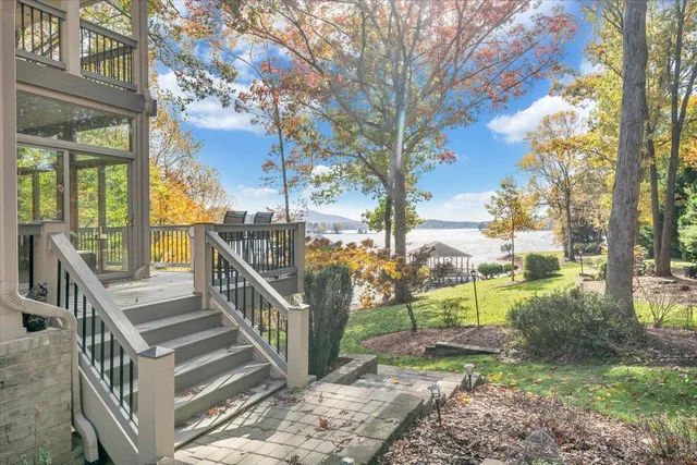 $1,949,900 | 190 Tranquility Road, Moneta, VA 24121