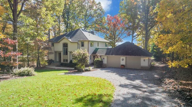 $1,949,900 | 190 Tranquility Road, Moneta, VA 24121