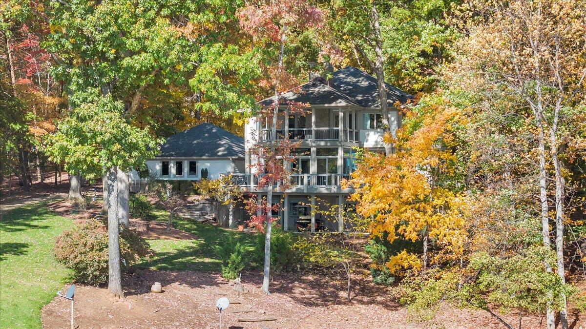 190 Tranquility Road Moneta, VA 24121 - Photo 139 of 170 a front view of a house with a tree