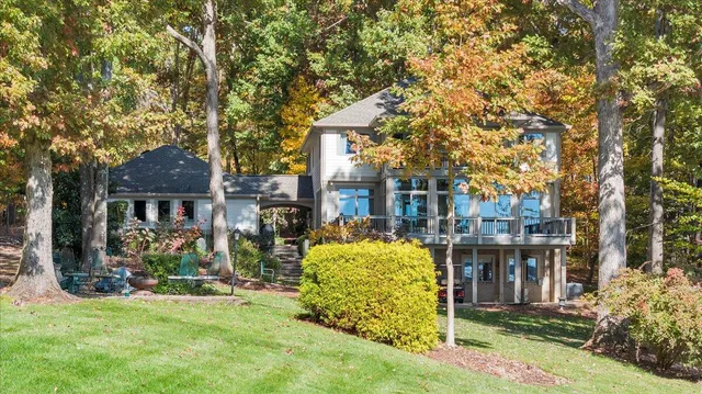 $1,949,900 | 190 Tranquility Road, Moneta, VA 24121