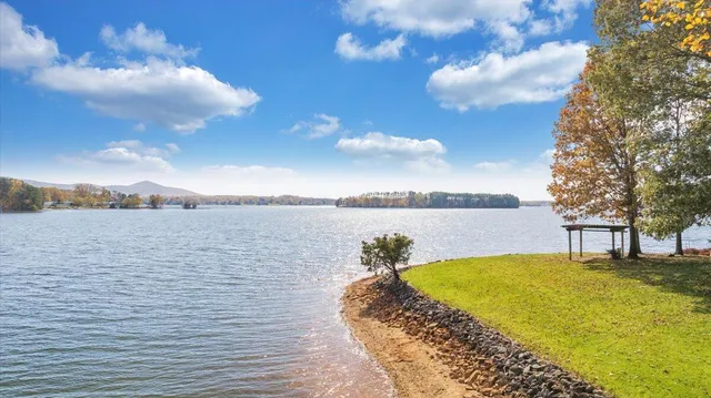$1,949,900 | 190 Tranquility Road, Moneta, VA 24121