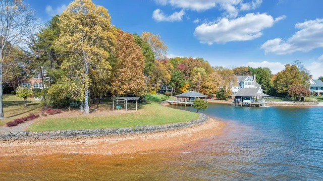 $1,949,900 | 190 Tranquility Road, Moneta, VA 24121