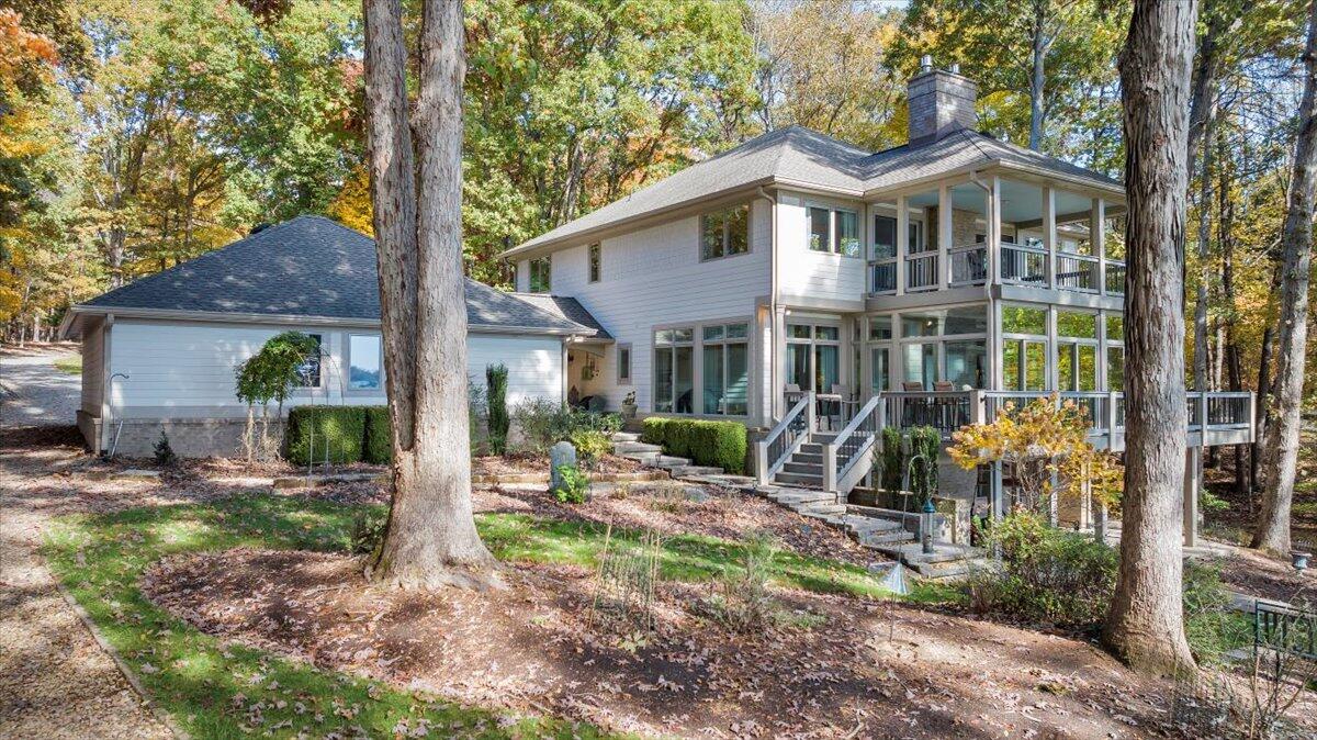 190 Tranquility Road Moneta, VA 24121 - Photo 3 of 170 a front view of a house with garden