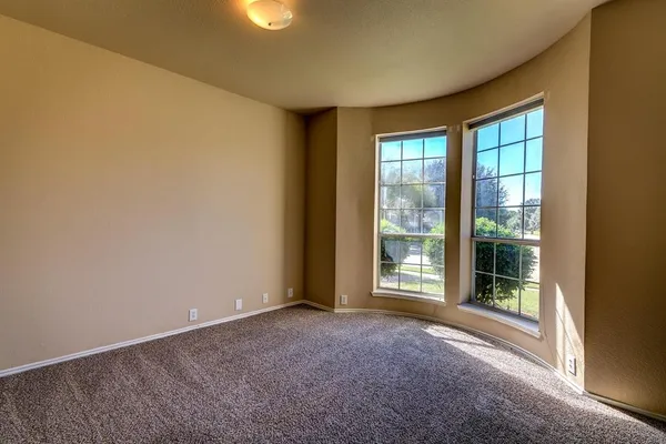 $2,350 | 7024 Jasper Drive, Plano, TX 75074