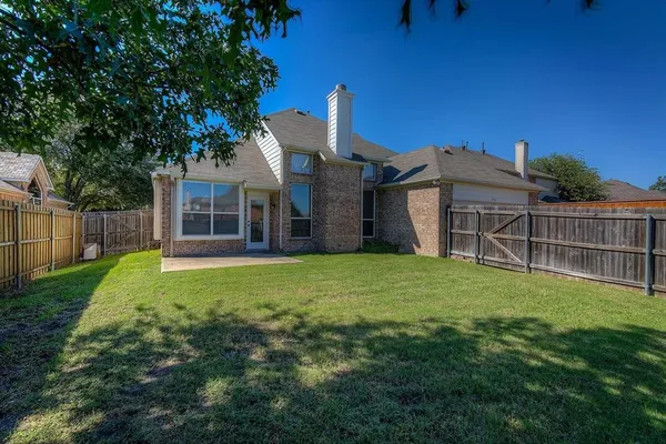 $2,350 | 7024 Jasper Drive, Plano, TX 75074