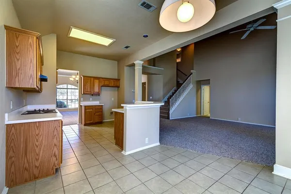 $2,350 | 7024 Jasper Drive, Plano, TX 75074